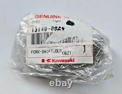 New Genuine Kawasaki Kxf250 04-06 Gearbox Selector Shift Fork Out Rhs 13140-0024
